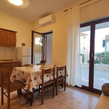 Apartmani Anita Zaboric Bilik gambar