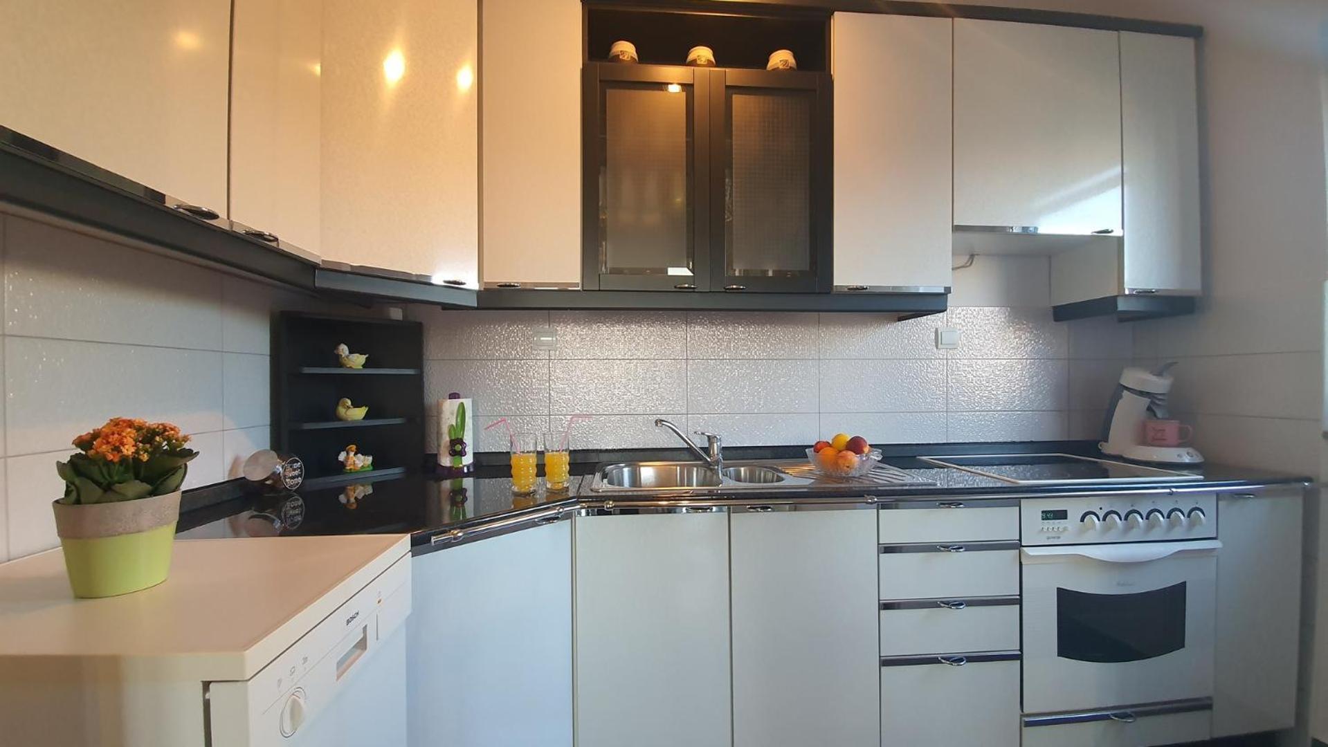 Apartmani Anita Zaboric Bilik gambar